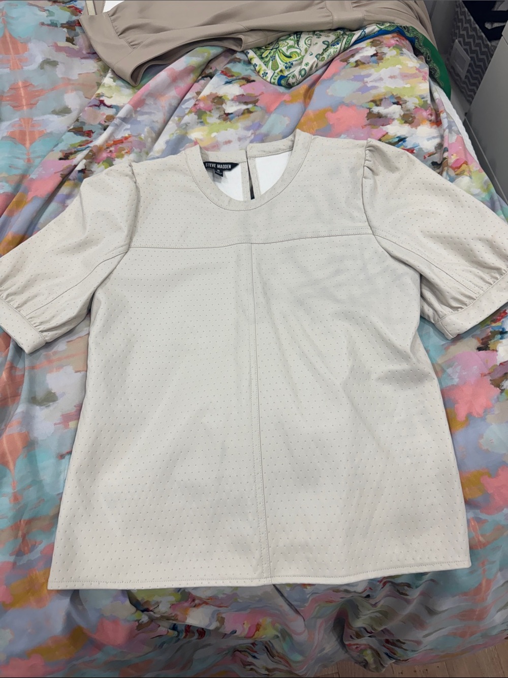 Steve Madden Cream Perforated Faux-Leather Puff Sleeve Tee